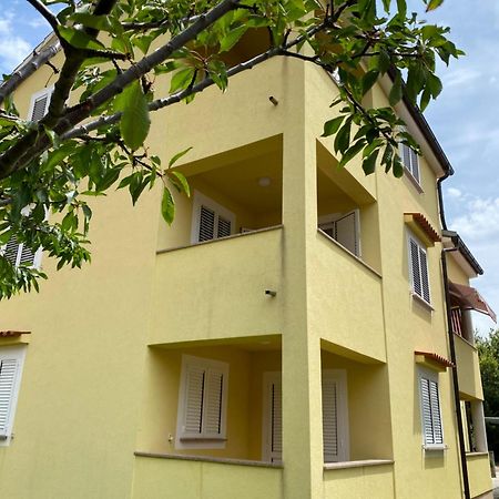 Apartments Luni บัชกา ภายนอก รูปภาพ