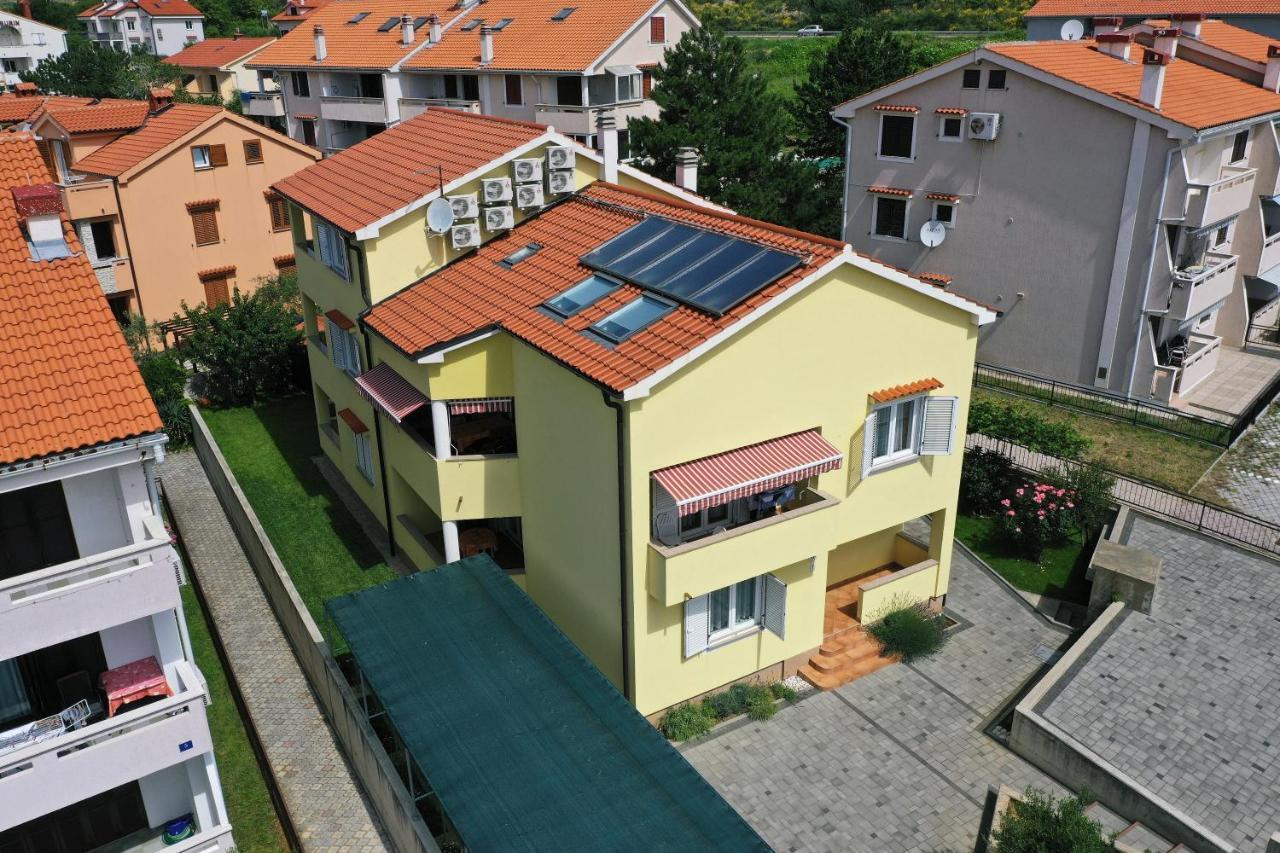 Apartments Luni บัชกา ภายนอก รูปภาพ