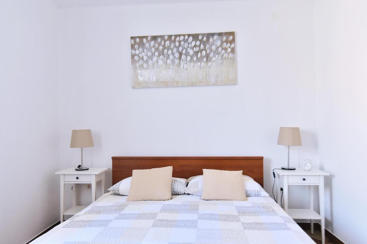 Apartments Luni บัชกา ภายนอก รูปภาพ