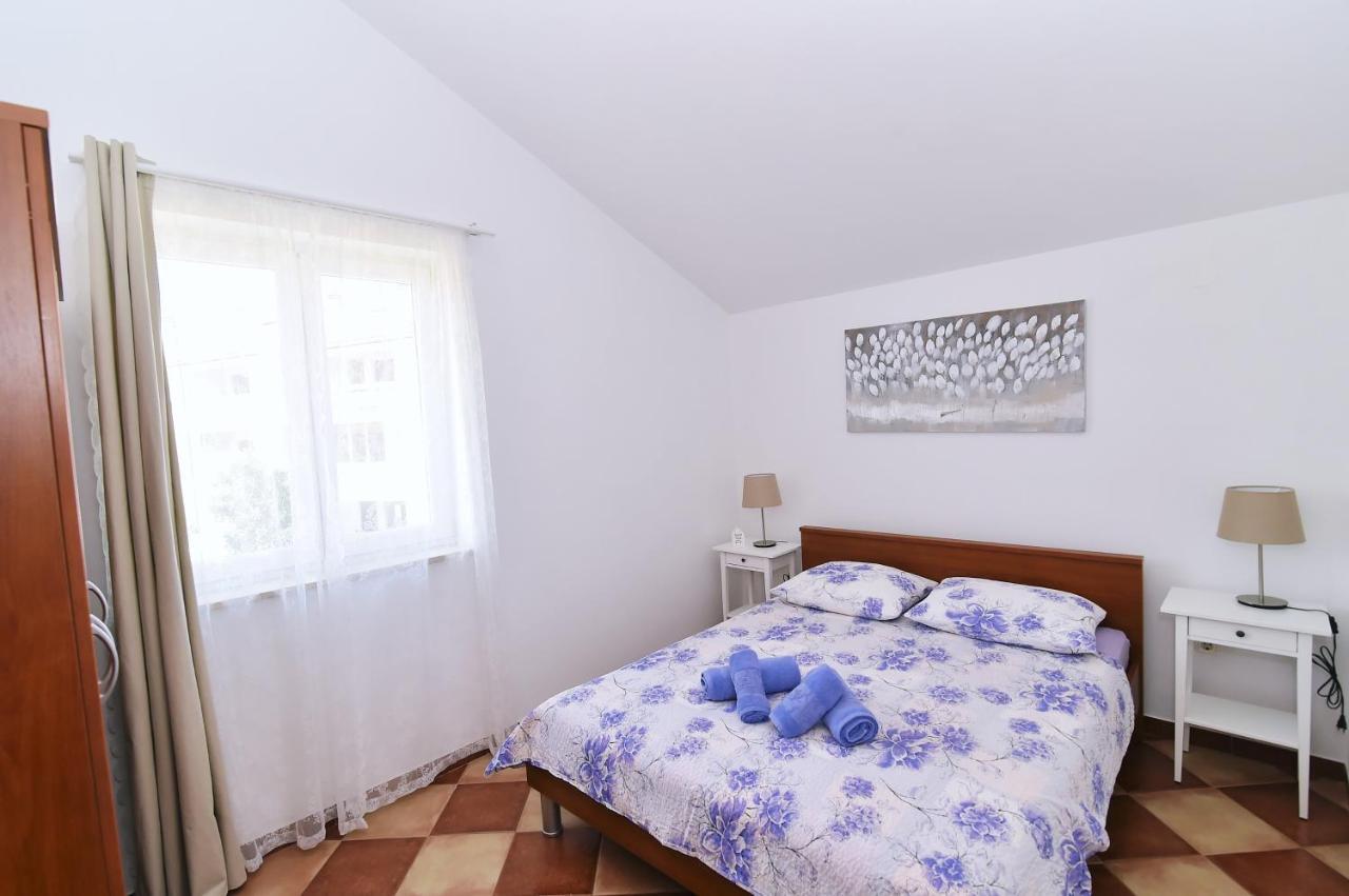 Apartments Luni บัชกา ภายนอก รูปภาพ